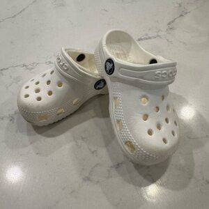 White Toddler Classic Crocs Size 7